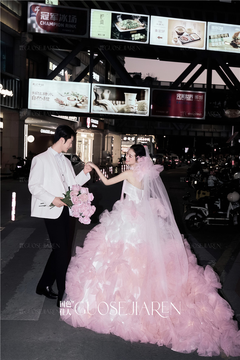 厦门旅拍婚纱照口碑性价比推荐街拍婚纱照