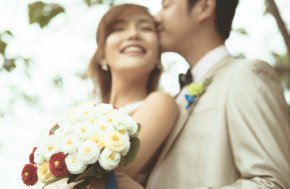     为你盘点婚纱礼服在四季的不同绚丽搭配