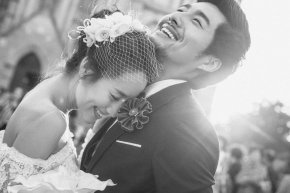 哪种姿势的摆拍更能让新人有明星般的效果