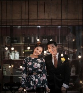 复古婚纱照玩的就是风格