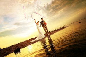 拍摄婚纱摄影做好七个方面