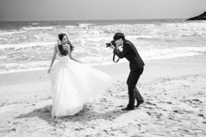 拍摄婚纱时如何显的优雅大方