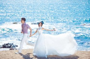 唯美海边婚纱照的姿势都有哪些