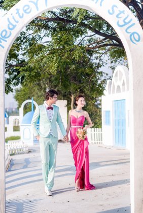 新人结婚婚宴敬酒礼仪 把握好敬酒顺序和礼节