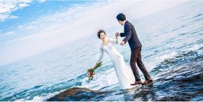厦门婚纱摄影在拍摄海景婚纱照时要注意造型