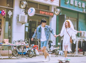 拍摄具有时尚感的婚纱照应该选什么样的风格